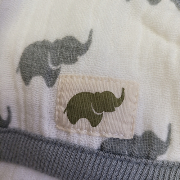 The Best for Baby Bath Towel - Picture 3 of 5